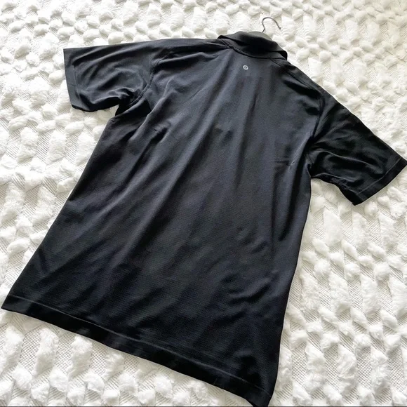 Men’s Lululemon Metal Vent Tech Polo in Black with New York Yankees Logo - Picture 6 of 6